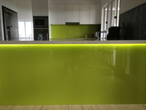 glass splashback