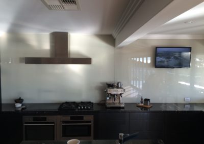 glass splashback