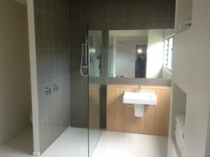 shower screen